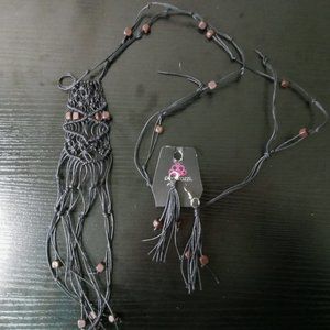 Paparazzi set (earring/necklace)